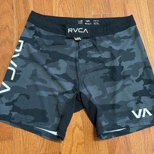 RVCA FIGHT SCRAPPER ELASTIC WALKSHORTS 15" (Grey Camo, Size 34)